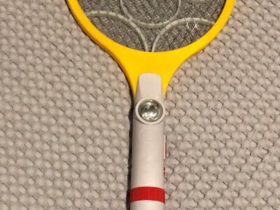 Ηλεκτρική μυγοσκοτώστρα